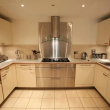 photo of a kitchen room